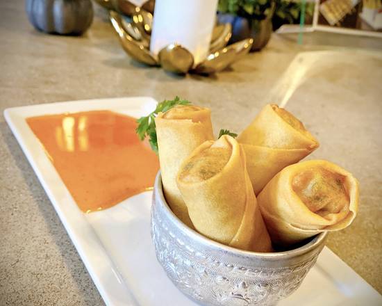 Order Crispy Spring Roll food online from Baramee Thai Restaurant store, San Pedro on bringmethat.com