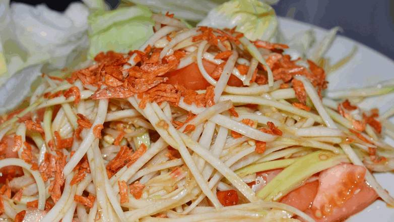 Order S4 Som Tum (Papaya Salad) ** food online from Madam Mam's store, Bee Cave on bringmethat.com