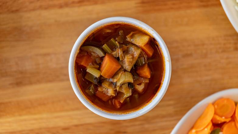 Order Vegetable Soup food online from Pita Hut store, Miami Beach on bringmethat.com
