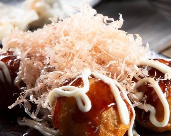 Order Takoyaki Ortopus Balls (章鱼烧) food online from Kyuramen 九汤屋 store, Cherry Hill on bringmethat.com