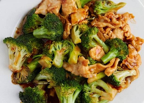 Order Chicken or Beef with Broccoli Combination Platter food online from Golden Garden store, Buffalo on bringmethat.com