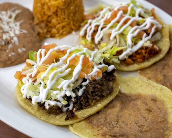 Order Dos Gorditas con Arroz y Frijoles food online from Los Fernandez store, Streamwood on bringmethat.com