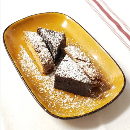 Order Home Made Cookies food online from Forma store, Santa Monica on bringmethat.com
