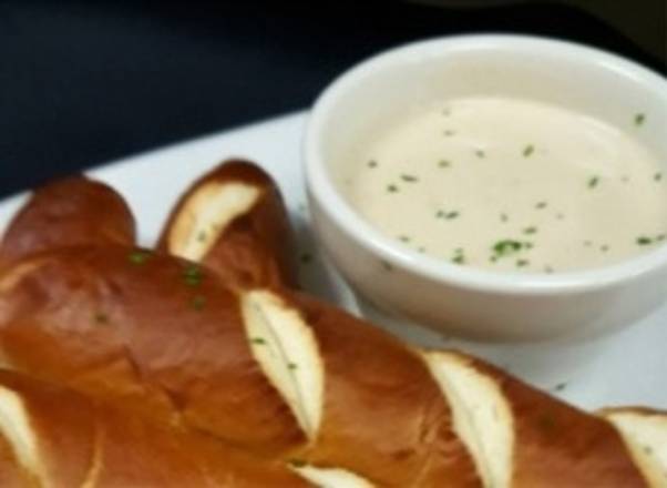 Order GUINNESS BEER CHEESE food online from Ovation Bistro & Bar-Lakeland store, Lakeland on bringmethat.com