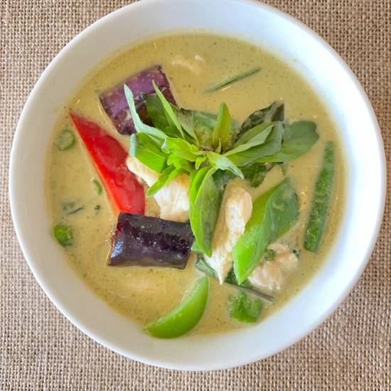 Order 34. Green Curry  food online from Hot Thai Restaurant store, Los Angeles on bringmethat.com