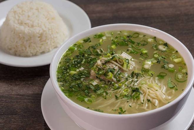 Order Caldo de Gallina food online from El Guayaquileno Restaurant store, Elmhurst on bringmethat.com