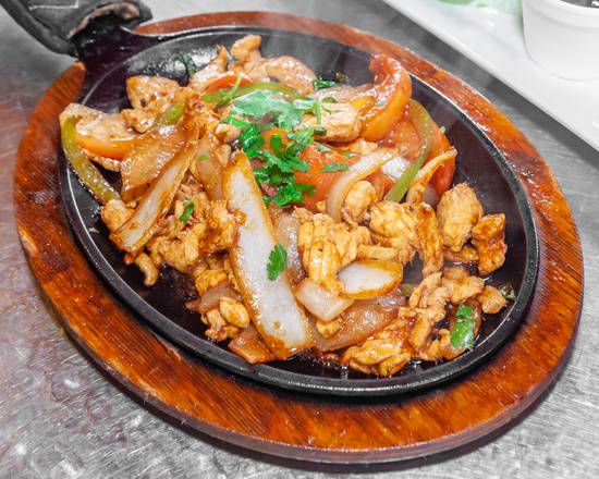 Order Chicken Fajitas (Fajitas de Pollo) food online from La Granja store, Winter Park on bringmethat.com