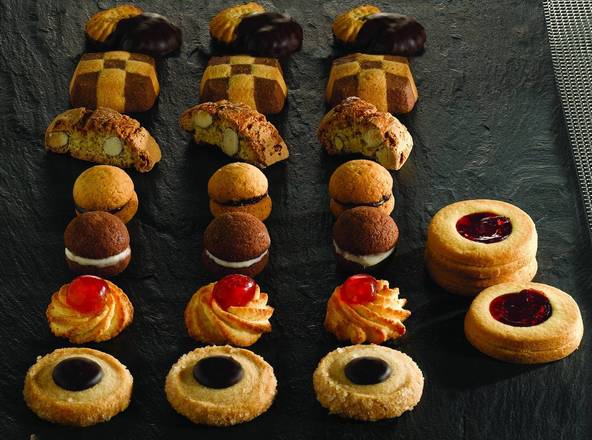 Order Italian Mini Shortbread Cookies - 1 Dozen food online from Lb Cake Stop store, Baldwin Park on bringmethat.com