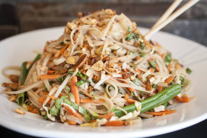 Order Thai Basil Noodles food online from Saba's Grill & Wok store, Houston on bringmethat.com