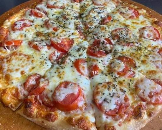 Order Margherita Pizza food online from Mama Mia Italian Cuisine store, Knoxville on bringmethat.com