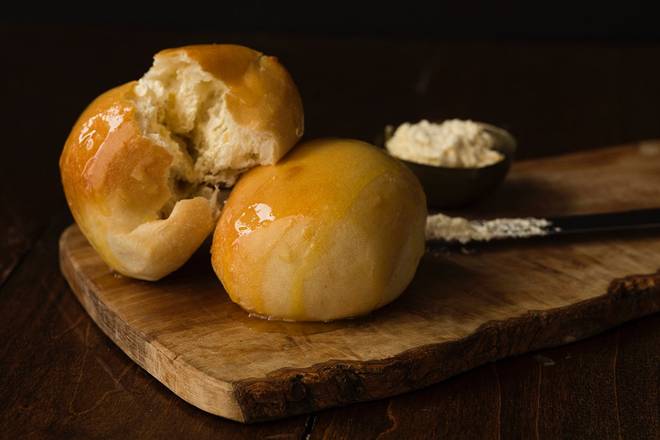 Order Logan's Made-From-Scratch Yeast Rolls food online from Logan's Roadhouse store, Florence on bringmethat.com