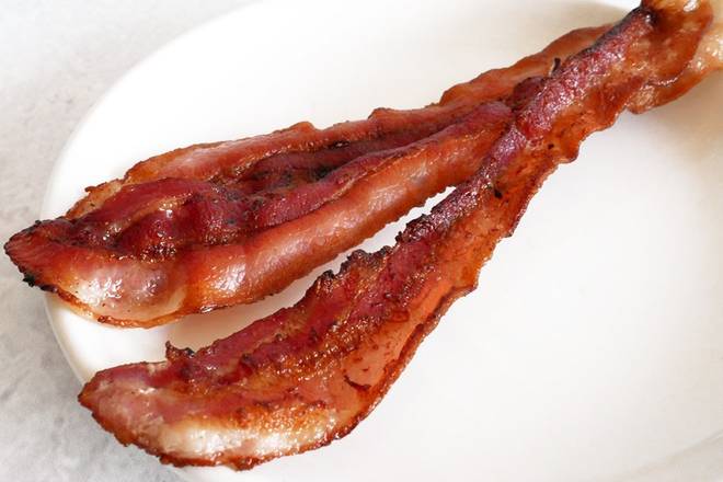 Order Applewood Bacon food online from Broken Yolk Cafe store, San Marcos on bringmethat.com