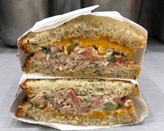 Tuna melt