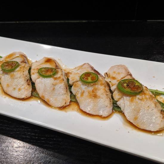 Order Seared yellowtail Jalapeno food online from Boss Sushi store, Beverly Hills on bringmethat.com