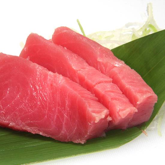 Order Tuna Sashimi (3 pc) food online from blu on the Avenue store, Winter Park on bringmethat.com