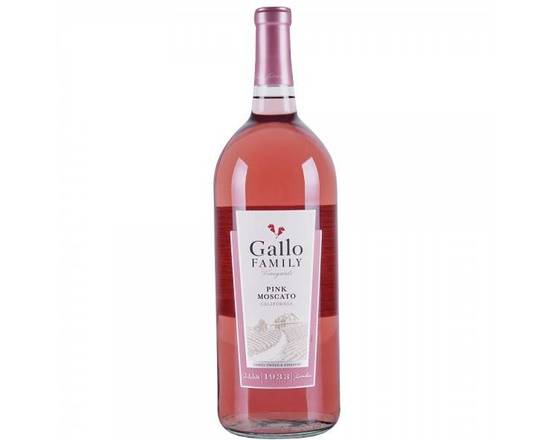 Order Gallo Family pink Moscato 1.5 L (9% ABV) food online from Richmond Food Center store, Richmond on bringmethat.com