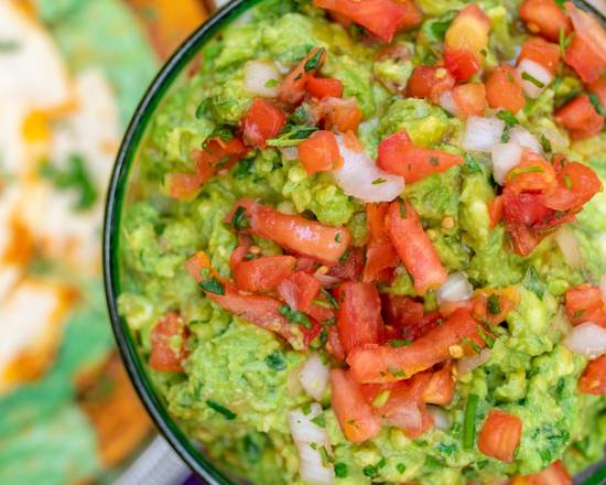 Order Guacamole & Chips food online from Cafe Coyote store, San Diego on bringmethat.com