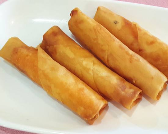 Order Crispy Shrimp Rolls (4pcs)  脆皮虾卷 food online from Jin Ding Restaurant store, Bryn Mawr on bringmethat.com