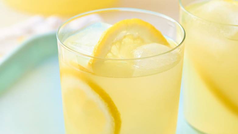 Order 16 oz. Lemonade food online from Wild Skillets store, Gurnee on bringmethat.com