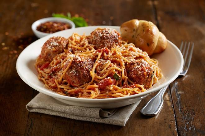 Order Jumbo Spaghetti And Meatballs food online from Bj Restaurant & Brewhouse store, Baton Rouge on bringmethat.com