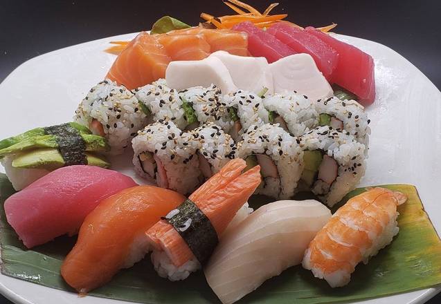 Order Single Boat food online from Siam Rice store, Miami on bringmethat.com