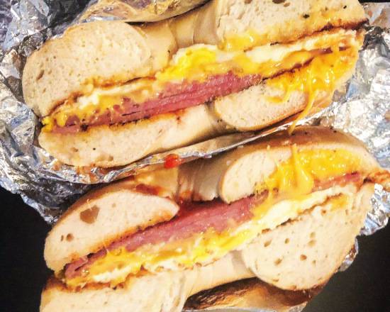 Order Ham Eggs and Cheese on a Bagel  food online from Brooklyn Bagel Boys store, New York on bringmethat.com