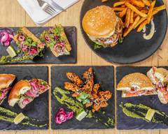 Feedz Kitchen & Eatery, Woodstock - Halaal