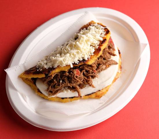 Order Cachapa w/ Shredded Beef food online from La Latina store, Miami on bringmethat.com