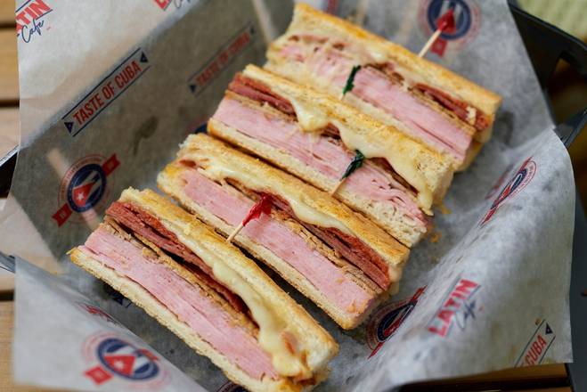 Order Latin 2000 food online from Latin Cafe 2000 store, Miami on bringmethat.com