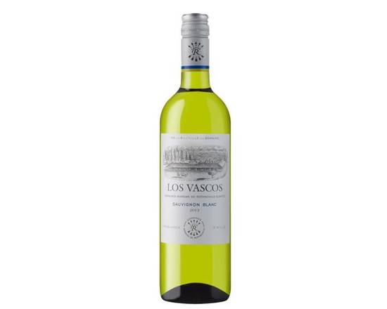Order Los Vascos Sauvignon Blanc 750 ML food online from Circle K store, Simi Valley on bringmethat.com
