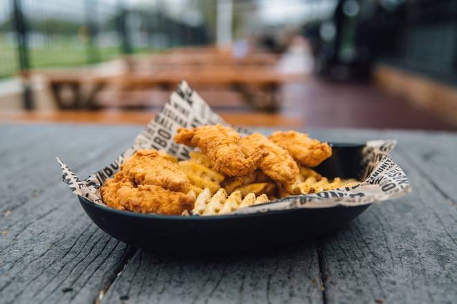 Order Uncle B's Chicken Tenders food online from Walk-On Sports Bistreaux store, Tallahassee on bringmethat.com