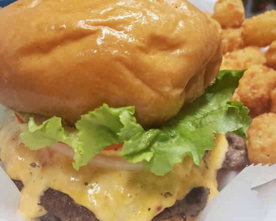 Order Pimento Cheese Burger food online from Twin Kegs store, Nashville on bringmethat.com