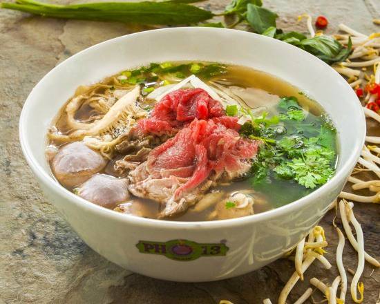 S2. Pho spéciale au bœuf saté