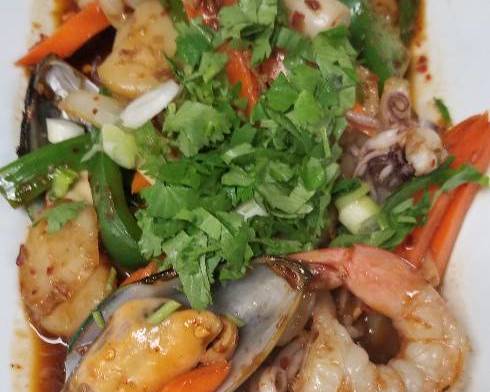 Order Pad Lemongrass food online from Lan Xang store, Fort Myers on bringmethat.com