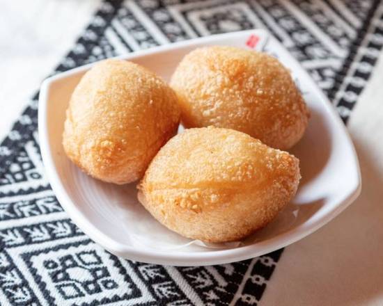 Order Rice Puff (咸水角) food online from East Pearl store, Duluth on bringmethat.com