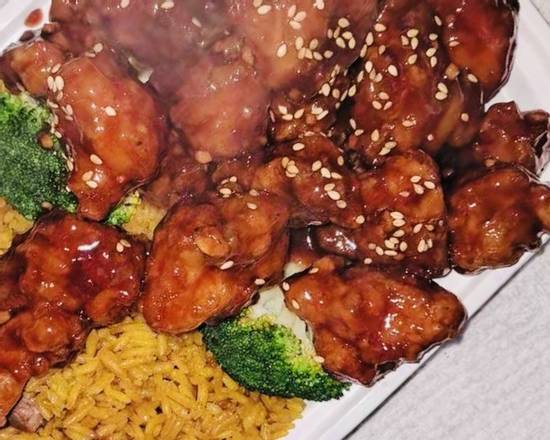 Order Sesame Chicken (Combo Plate) food online from Great Wall store, The Bronx on bringmethat.com