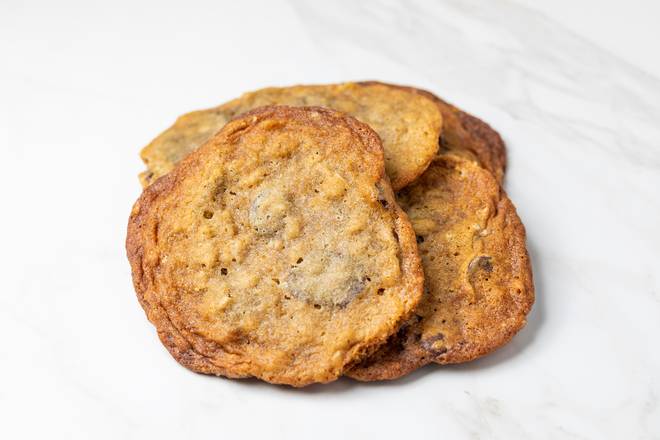 Order Chocolate Chip Cookie food online from Ggiata Delicatessen store, Los Angeles on bringmethat.com