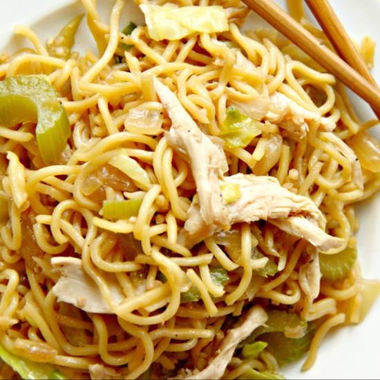 Order 48. Chicken Lo Mein food online from Excel Chinese Restaurant store, South Chesterfield on bringmethat.com