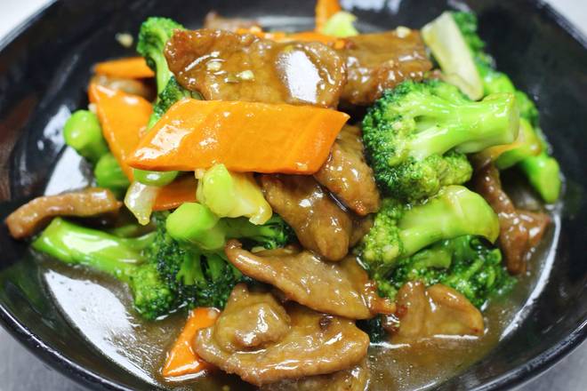 Order C8. Broccoli Beef food online from Captain King's Seafood City store, Memphis on bringmethat.com