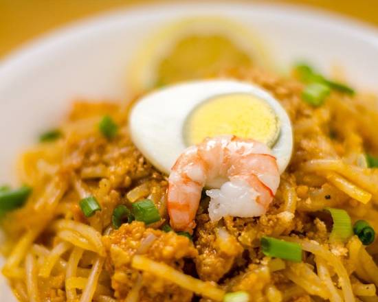 Order Pancit Malabon food online from Kadok Restaurant store, Daly City on bringmethat.com