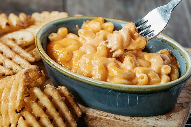 Order Kids Macaroni & Cheese food online from Logan's Roadhouse store, McAllen on bringmethat.com