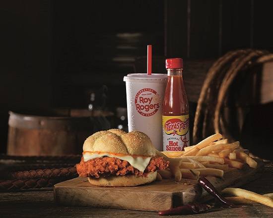 Order Texas Pete Spicy Chicken Sandwich Combo food online from Roy Rogers store, Solomons on bringmethat.com
