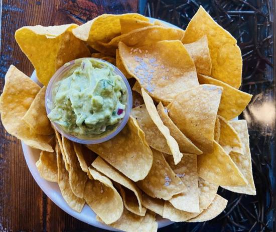 Order Chips & Guacamole food online from El Jefe's Taqueria store, STATE COLLEGE on bringmethat.com