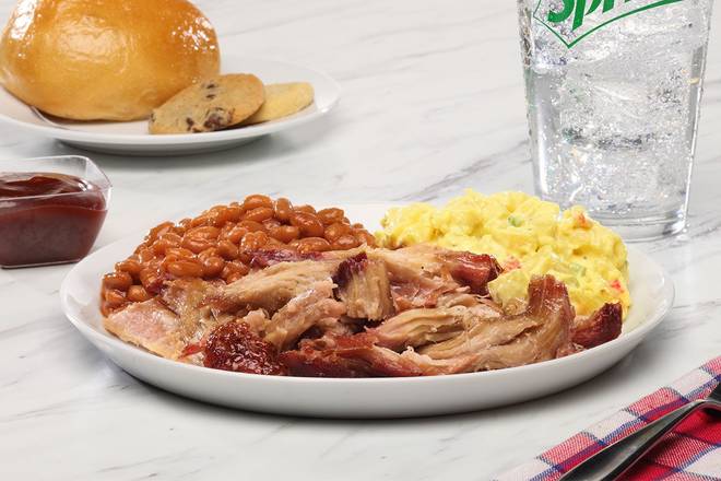 Order Smoked Pulled Pork food online from Golden Corral store, Beaumont on bringmethat.com