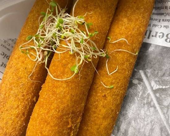 Order Yuca Fritter food online from VenPaca Food Truck store, Melbourne on bringmethat.com