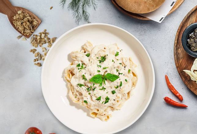 Order All About Alfredo Fettuccine food online from Hasta Pasta! store, San Francisco on bringmethat.com