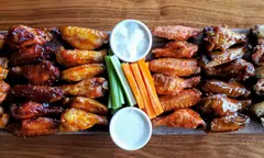 Surf City Wings (Wilshire Blvd)