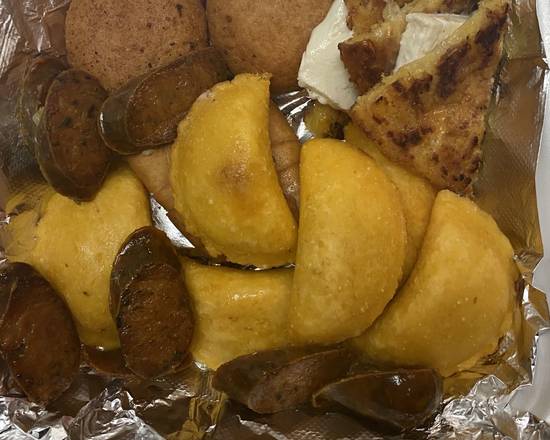 Order Mixto Arepa One food online from Arepa One store, Hialeah on bringmethat.com