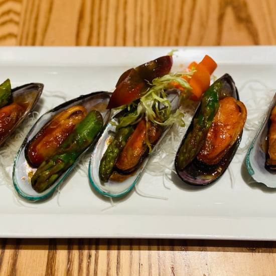 Order Mussels in Spicy Garlic Sauce food online from Matsuhisa store, Beverly Hills on bringmethat.com