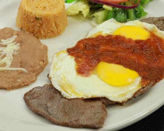 Order Desayuno Los Fernandez food online from Los Fernandez store, Streamwood on bringmethat.com